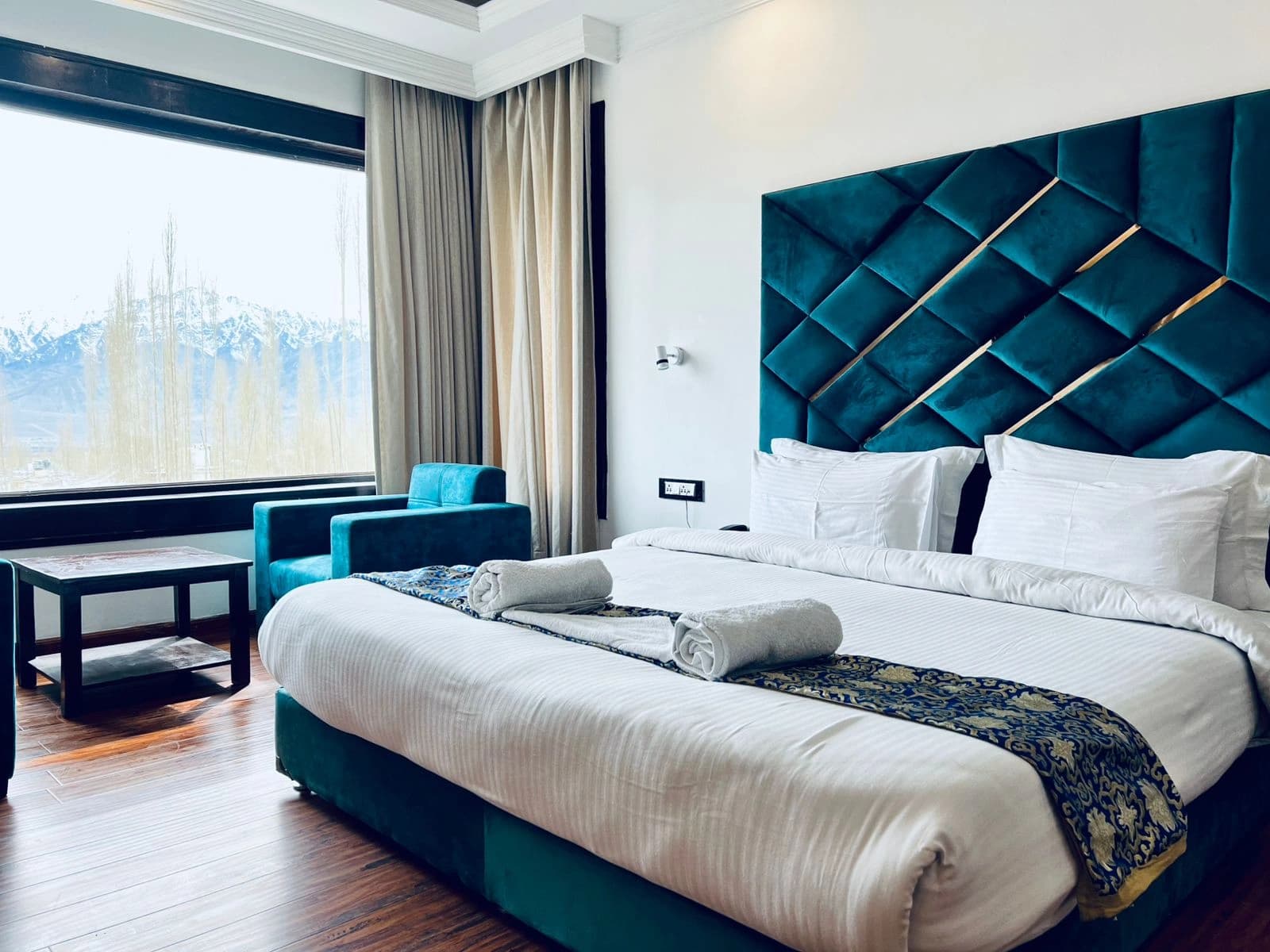 Luxury Cordillera